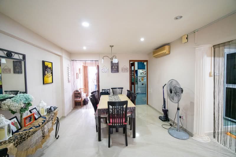 525 Woodlands Drive 14, 525 Woodlands Drive 14, 3 Bedrooms, 1,098 sqft, HDB Flat For Sale, by Roselynn Ahmad, 500175214 - Dining Room - PropertyGuru.com.sg
