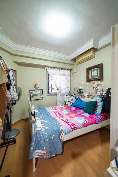525 Woodlands Drive 14, 525 Woodlands Drive 14, 3 Bedrooms, 1,098 sqft, HDB Flat For Sale, by Roselynn Ahmad, 500175214 - Bedroom - PropertyGuru.com.sg