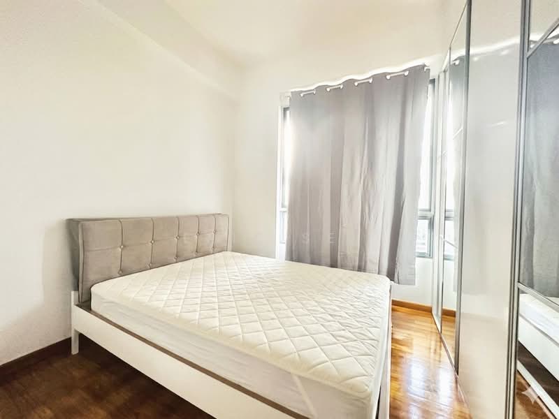 Sims Edge, 1 Geylang East Avenue 2, 2 Bedrooms, 581 sqft, Condominium For Rent, by Eric See, 500175217 - Bedroom - PropertyGuru.com.sg