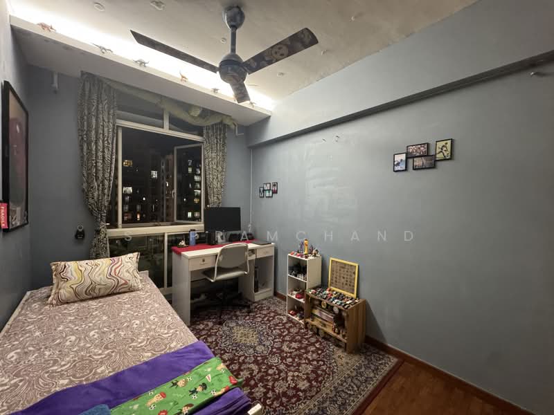 Lilydale, 560 Yishun Ave 6, Room Rental, 120 sqft, Condominium For Rent, by S. Pramchand, 500175227 - Bedroom - PropertyGuru.com.sg