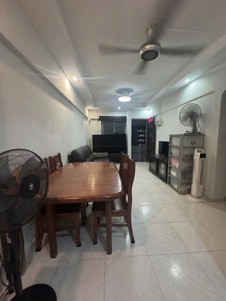 256 Ang Mo Kio Avenue 4, 256 Ang Mo Kio Avenue 4, 2 Bedrooms, 785 sqft, HDB Flat For Sale, by Azan Arifin, 500175246 - Living Room - PropertyGuru.com.sg
