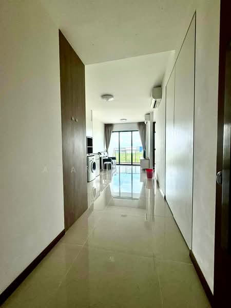 Kingsford Waterbay, 84 Upper Serangoon View, 2 Bedrooms, 689 sqft, Condominium For Sale, by Azan Arifin, 500175247 - Corridor - PropertyGuru.com.sg