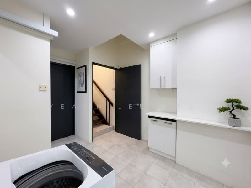 Blk 354 Clementi Avenue 2, Clementi Avenue 2, 300 sqft, Shop / Shophouse For Rent, by Veann Lee 李慧瑜, 500175248 - Interior - CommercialGuru.com.sg