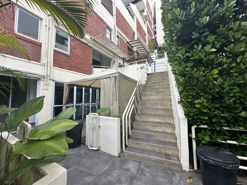 Pandan Valley, 1 Pandan Valley, 4 Bedrooms, 3,272 sqft, Condominium For Sale, by Boh Jennie, 500175274 - Exterior - PropertyGuru.com.sg