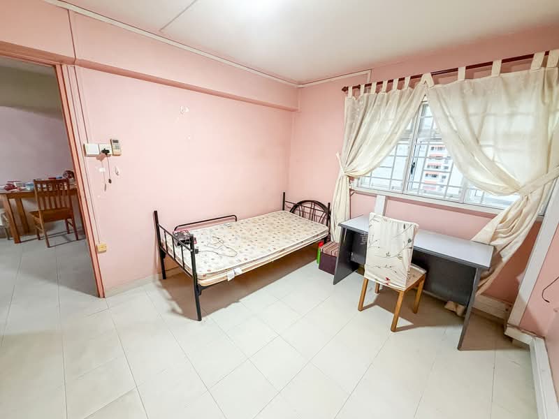 8 Holland Avenue, 8 Holland Avenue, Room Rental, 150 sqft, HDB Flat For Rent, by Joseph Ng 黄德顺, 500175294 - Bedroom - PropertyGuru.com.sg
