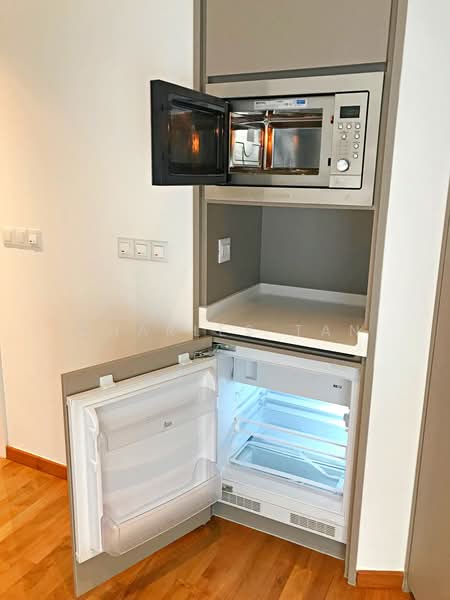 Sophia Hills, 11 Mount Sophia, 2 Bedrooms, 700 sqft, Condominium For Sale, by Charles Tan, 500175296 - Kitchen - PropertyGuru.com.sg