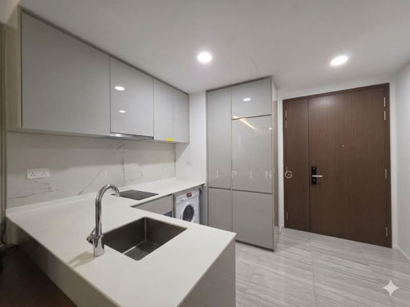 Parc Esta, 822 Sims Avenue, 2 Bedrooms, 721 sqft, Condominium For Sale, by Leow Ziping, 500175299 - Kitchen - PropertyGuru.com.sg