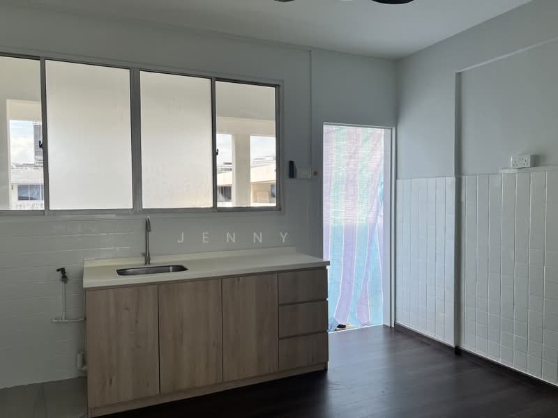 Upper Serangoon Shopping Centre, 756 Upper Serangoon Road, Studio, 538 sqft, Apartment For Rent, by Jenny Ng, 500175300 - Kitchen - PropertyGuru.com.sg