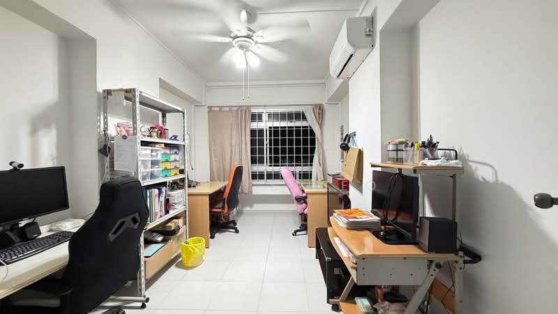 842C Tampines Street 82, 842C Tampines Street 82, 4 Bedrooms, 1,420 sqft, HDB Flat For Sale, by James Yeo, 500175308 - Study - PropertyGuru.com.sg
