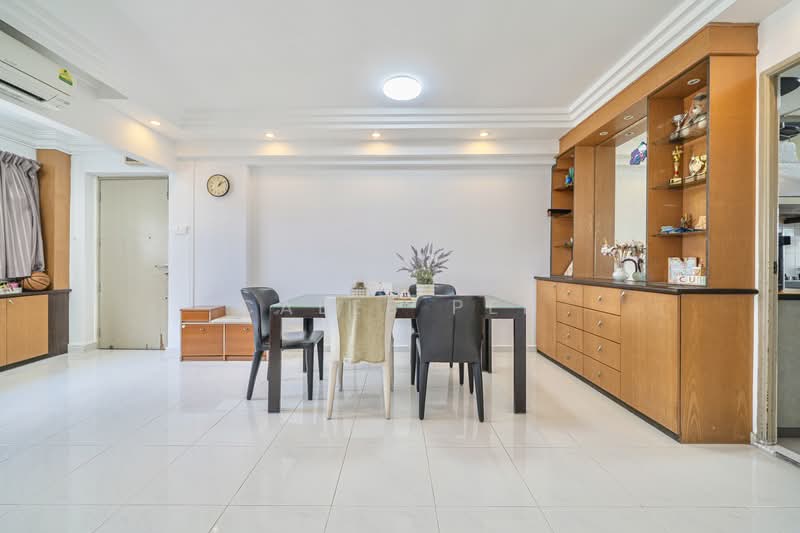 706 Pasir Ris Drive 10, 706 Pasir Ris Drive 10, 3 Bedrooms, 1,356 sqft, HDB Flat For Sale, by Caleb Peh, 500175320 - Dining Room - PropertyGuru.com.sg