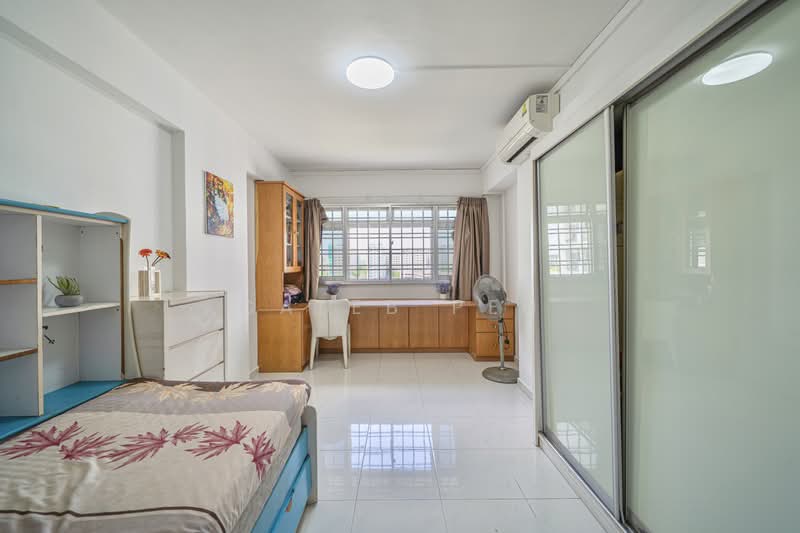 706 Pasir Ris Drive 10, 706 Pasir Ris Drive 10, 3 Bedrooms, 1,356 sqft, HDB Flat For Sale, by Caleb Peh, 500175320 - Common Bedroom 2 - PropertyGuru.com.sg