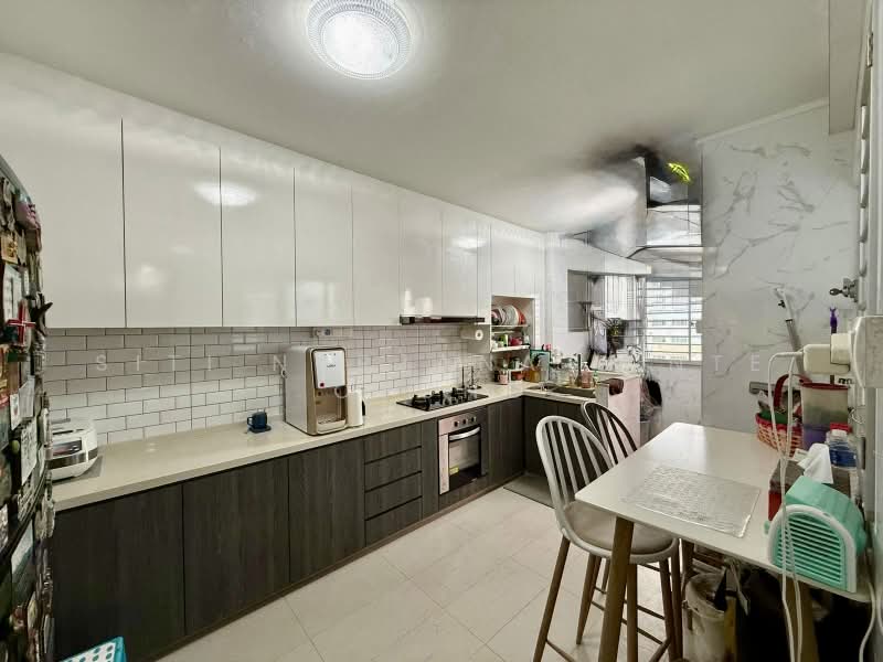 605 Bedok Reservoir Road, 605 Bedok Reservoir Road, 3 Bedrooms, 1,302 sqft, HDB Flat For Sale, by Siti Nurjana Binte Oyong, 500175321 - Kitchen - PropertyGuru.com.sg