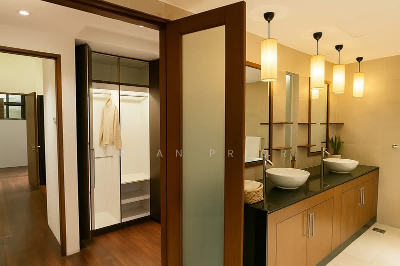 Emerald Hill 4+3 Ensuite+2 Living+ Maids, Emerald Hill Road Conservation House, 4 Bedrooms, 4,077 sqft, Conservation House For Rent, by Susan Prior, 500175324 - Bathroom - PropertyGuru.com.sg