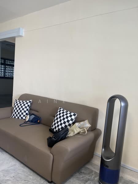 44 Sims Drive, 44 Sims Drive, Room Rental, 190 sqft, HDB Flat For Rent, by Jaine Lidu, 500175325 - Living Room - PropertyGuru.com.sg