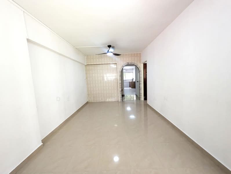 250 Tampines Street 21, 250 Tampines Street 21, 2 Bedrooms, 796 sqft, HDB Flat For Sale, by Desmond Tan, 500175348 - Living Room - PropertyGuru.com.sg