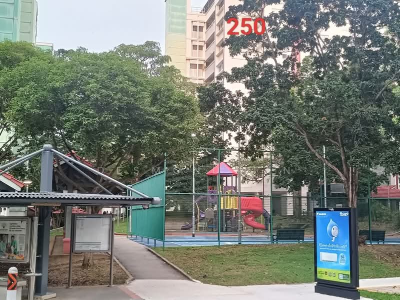 250 Tampines Street 21, 250 Tampines Street 21, 2 Bedrooms, 796 sqft, HDB Flat For Sale, by Desmond Tan, 500175348 - PropertyGuru.com.sg