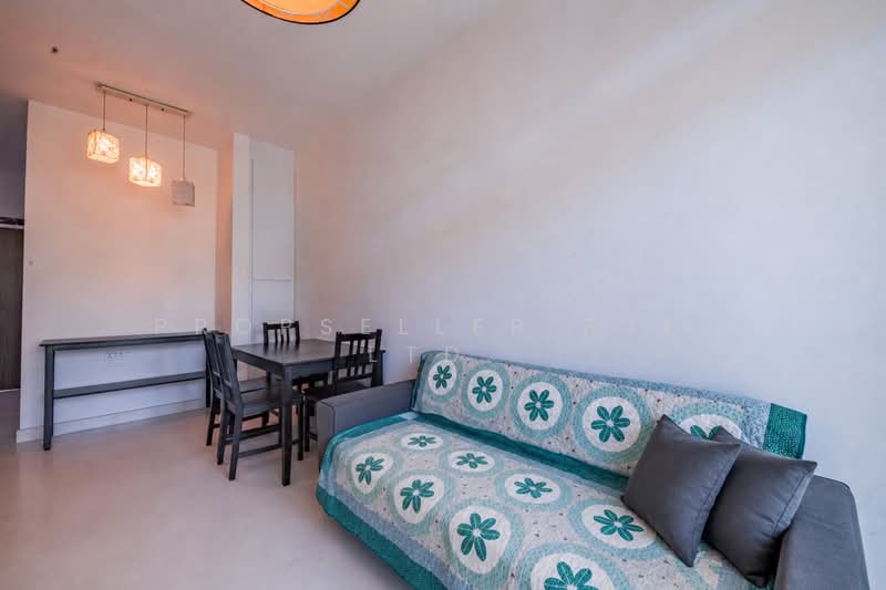Parc Rosewood, 81 Rosewood Drive, 2 Bedrooms, 603 sqft, Condominium For Sale, by Gina Tow, 500175361 - Living Room - PropertyGuru.com.sg