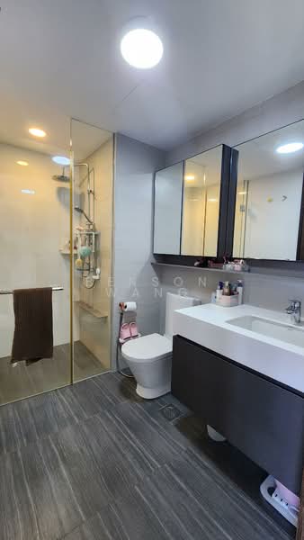 Botanique at Bartley, 231 Upper Paya Lebar Road, 1 Bedroom, 495 sqft, Condominium For Rent, by Benson Wang, 500175365 - Bathroom - PropertyGuru.com.sg