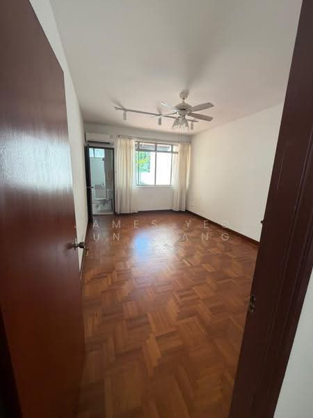 [D10] PRINCESS OF WALES SEMI-DETACHED FOR RENT !, Tanglin / Holland / Bukit Timah, 6 Bedrooms, 3,000 sqft, Semi-Detached House For Rent, by James Yeo Jun Xiang, 500175368 - Bedroom - PropertyGuru.com.sg