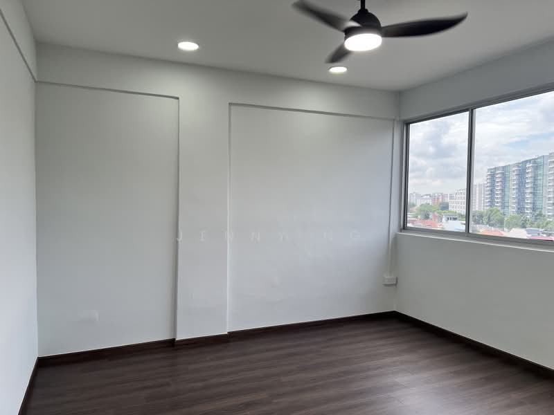 Upper Serangoon Shopping Centre, 756 Upper Serangoon Road, 5 Bedrooms, 1,453 sqft, Apartment For Rent, by Jenny Ng, 500175369 - Common bedroom - PropertyGuru.com.sg