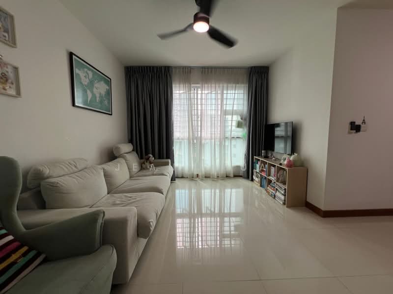 113C McNair Towers, 113C Mcnair Road, 3 Bedrooms, 1,001 sqft, HDB Flat For Sale, by Jean Chua, 500175388 - Living Room - PropertyGuru.com.sg