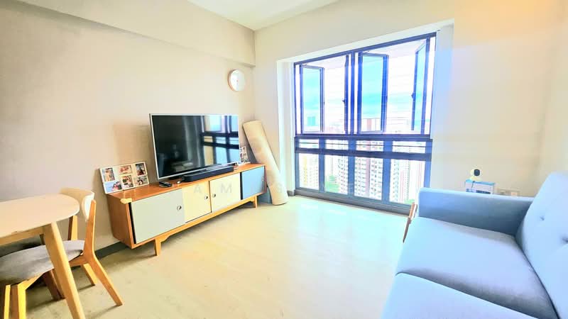 88 Dawson Road, 88 Dawson Road, 3 Bedrooms, 893 sqft, HDB Flat For Sale, by James Yeo, 500175392 - Living Room - PropertyGuru.com.sg