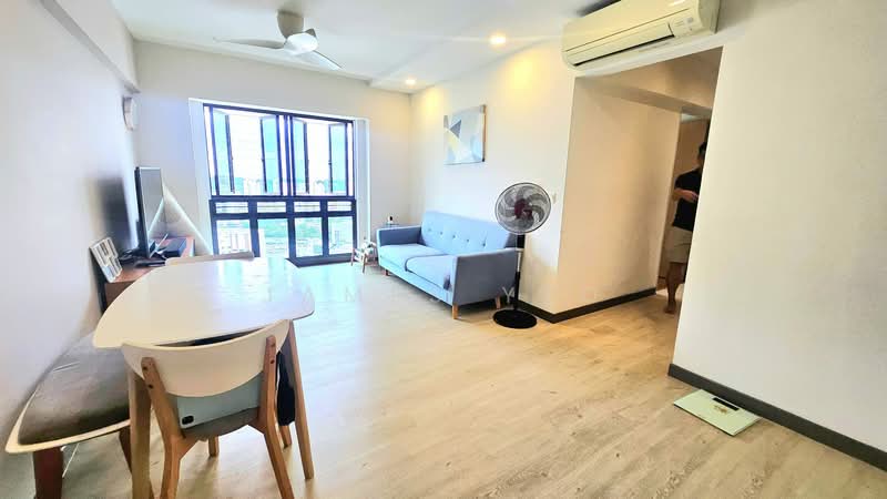 88 Dawson Road, 88 Dawson Road, 3 Bedrooms, 893 sqft, HDB Flat For Sale, by James Yeo, 500175392 - Living Room - PropertyGuru.com.sg