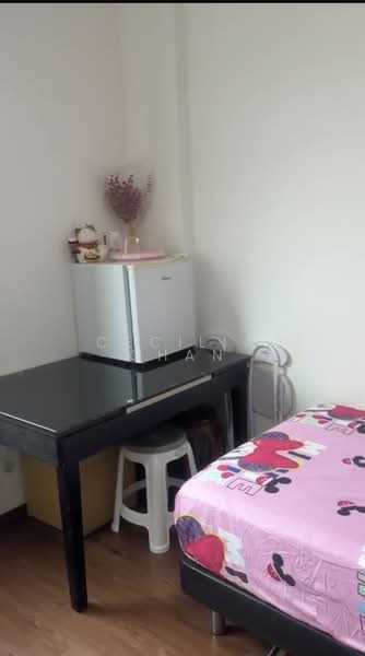 Parc Oasis, 35 Jurong East Avenue 1, Room Rental, 200 sqft, Condominium For Rent, by Cecilia Chan, 500175401 - Bedroom - PropertyGuru.com.sg