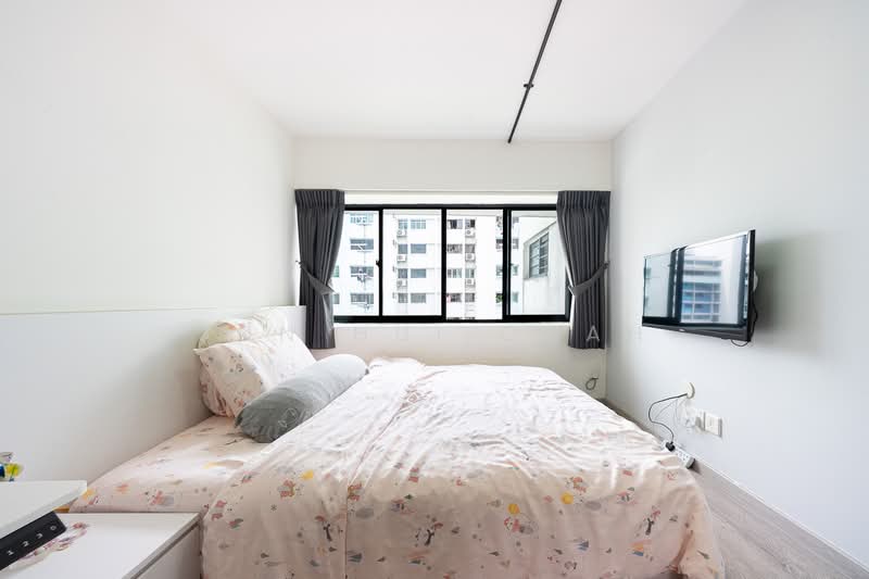461 Jurong West Street 41, 461 Jurong West Street 41, 3 Bedrooms, 1,302 sqft, HDB Flat For Sale, by Jun Hui Quah, 500175405 - Bedroom - PropertyGuru.com.sg