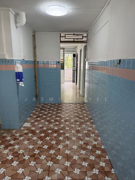 47 Lorong 6 Toa Payoh, 47 Lorong 6 Toa Payoh, 2 Bedrooms, 624 sqft, HDB Flat For Sale, by Jasmine Yee, 500175407 - Corridor - PropertyGuru.com.sg
