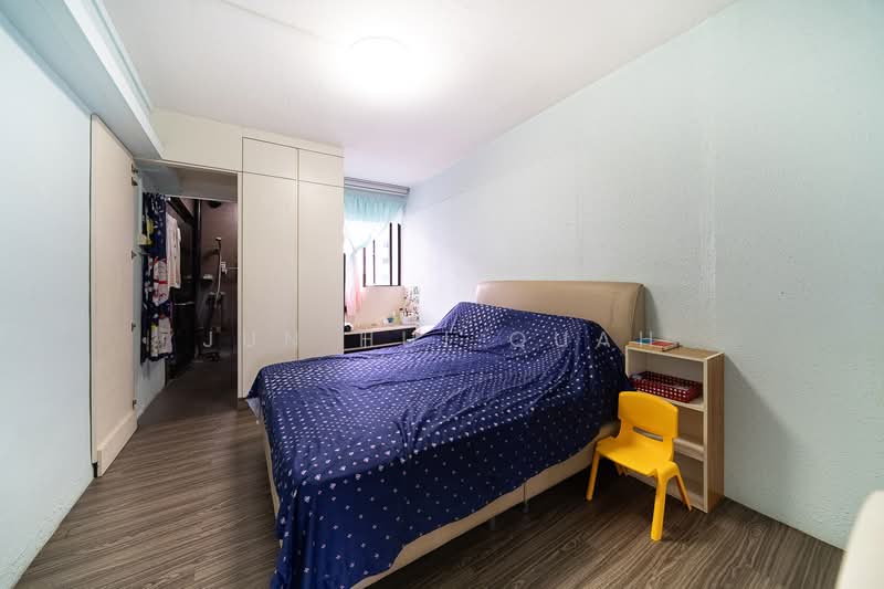 456 Jurong West Street 41, 456 Jurong West Street 41, 2 Bedrooms, 883 sqft, HDB Flat For Sale, by Jun Hui Quah, 500175426 - Bedroom - PropertyGuru.com.sg