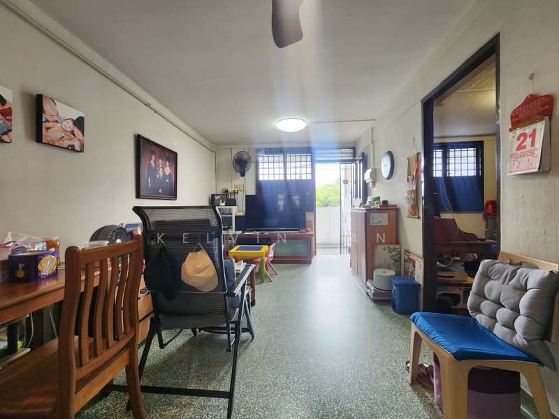 77 Indus Road, 77 Indus Road, 2 Bedrooms, 678 sqft, HDB Flat For Sale, by Kelvin Tan, 500175456 - Living Room - PropertyGuru.com.sg