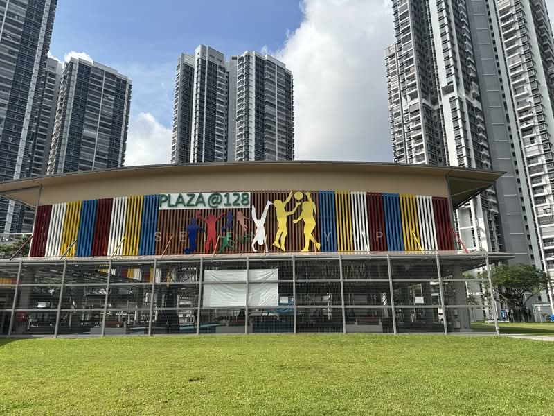 Blk 126 Lorong 1 Toa Payoh, Blk 126 Lor 1 Toa Payoh, 1,291 sqft, Shop / Shophouse For Sale, by Selena Yap, 500175459 - Exterior - CommercialGuru.com.sg