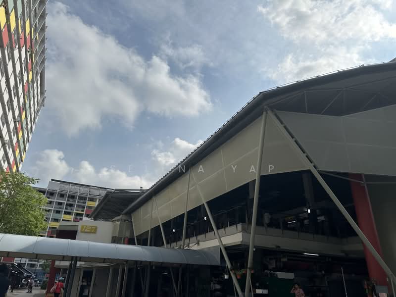 Blk 126 Lorong 1 Toa Payoh, Blk 126 Lor 1 Toa Payoh, 1,291 sqft, Shop / Shophouse For Sale, by Selena Yap, 500175459 - Exterior - CommercialGuru.com.sg