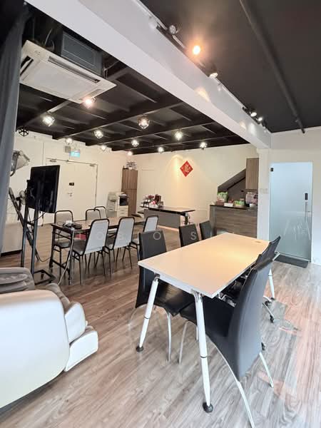 Oxley BizHub, 65 Ubi Road 1, 1,561 sqft, Light Industrial (B1) For Sale, by Tobio Sim, 500175466 - Interior - CommercialGuru.com.sg