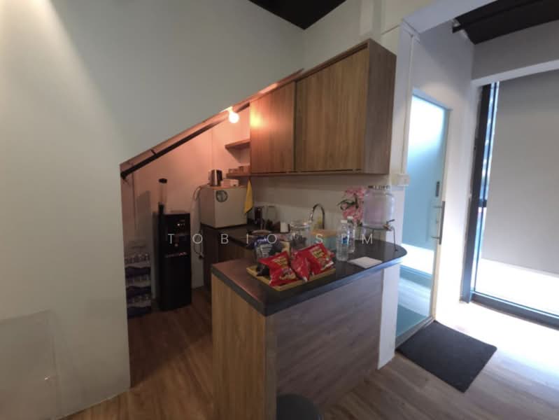 Oxley BizHub, 65 Ubi Road 1, 1,561 sqft, Light Industrial (B1) For Sale, by Tobio Sim, 500175466 - Kitchen - CommercialGuru.com.sg