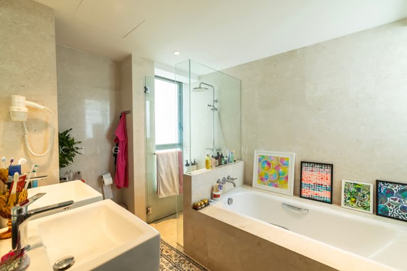 The Berth by the Cove, 200 Ocean Drive, 4 Bedrooms, 1,884 sqft, Condominium For Sale, by YVONNE CHEN, 500175468 - Bathroom - PropertyGuru.com.sg