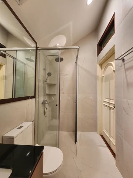 Frankel Estate, Frankel Estate Singapore, 6 Bedrooms, 5,200 sqft, Semi-Detached House For Rent, by Kelvin Tan, 500175469 - Bathroom - PropertyGuru.com.sg