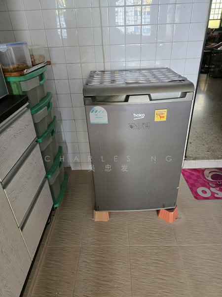 42 Cambridge Road, 42 Cambridge Road, Room Rental, 120 sqft, HDB Flat For Rent, by Charles Ng 吳忠发, 500175478 - Kitchen - PropertyGuru.com.sg