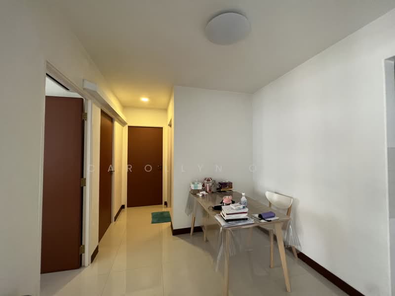 162A Rivervale Crescent, 162A Rivervale Crescent, 2 Bedrooms, 1,000 sqft, HDB Flat For Rent, by Carollyn Ong, 500175486 - Corridor - PropertyGuru.com.sg