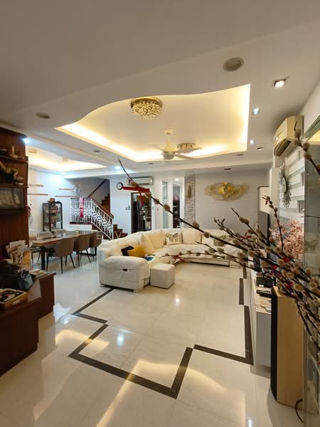 D16 FH Meragi Road 5 bedrooms, Meragi Road, 5 Bedrooms, 3,500 sqft, Terraced House For Sale, by Eva Qiu, 500175501 - Living Room - PropertyGuru.com.sg