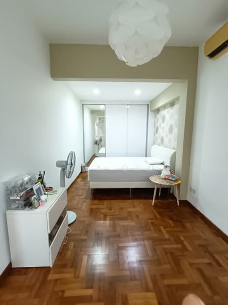 D16 FH Meragi Road 5 bedrooms, Meragi Road, 5 Bedrooms, 3,500 sqft, Terraced House For Sale, by Eva Qiu, 500175501 - Bedroom - PropertyGuru.com.sg