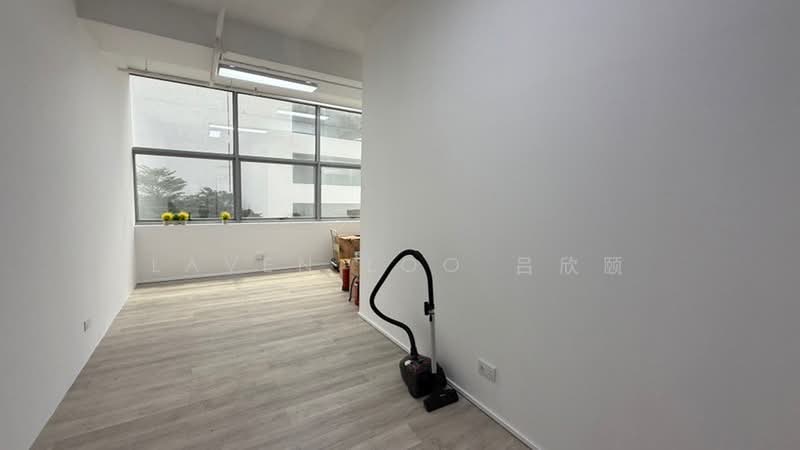 Wcega Tower, 21 Bukit Batok Crescent, 270 sqft, Light Industrial (B1) For Rent, by Laven Loo 吕欣颐, 500175503 - CommercialGuru.com.sg