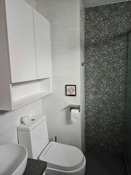 The Dew, 30 Bukit Batok St 21, 3 Bedrooms, 1,302 sqft, Executive Condominium For Rent, by Serene Goh, 500175508 - Bathroom - PropertyGuru.com.sg