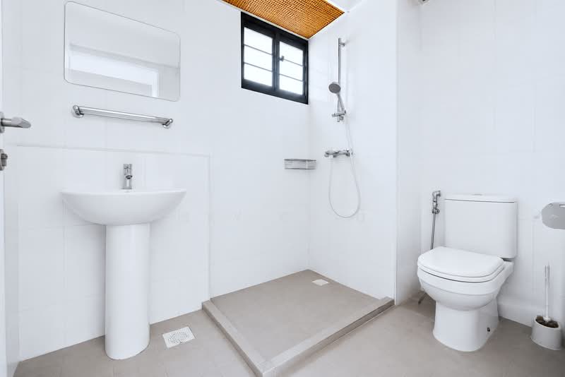 197D Boon Lay Fields, 197D Boon Lay Drive, 3 Bedrooms, 1,216 sqft, HDB Flat For Sale, by Sky Chiu, 500175509 - Common Bathroom - PropertyGuru.com.sg