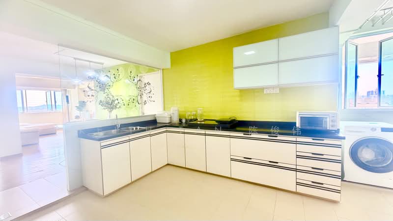 413 Pandan Gardens, 413 Pandan Gardens, 2 Bedrooms, 1,260 sqft, HDB Flat For Sale, by Keith Tan 陈俊伟, 500175511 - Kitchen - PropertyGuru.com.sg