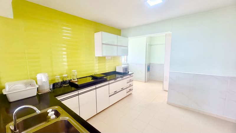 413 Pandan Gardens, 413 Pandan Gardens, 2 Bedrooms, 1,260 sqft, HDB Flat For Sale, by Keith Tan 陈俊伟, 500175511 - Kitchen - PropertyGuru.com.sg