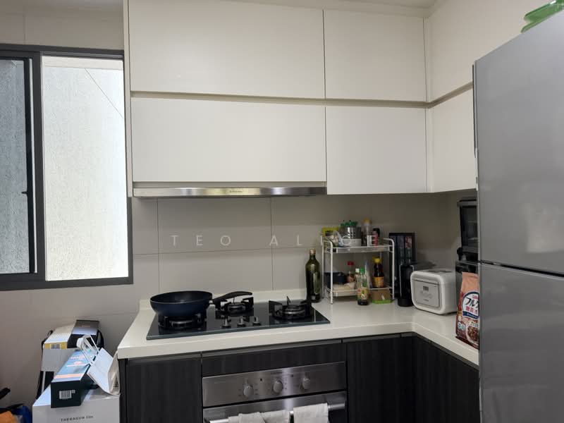 Meadows @ Peirce, 628 Upper Thomson Road, 2 Bedrooms, 1,217 sqft, Condominium For Rent, by Teo Alice, 500175512 - Kitchen - PropertyGuru.com.sg