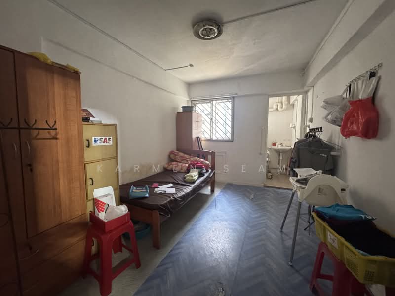 302 Jurong East Street 32, 302 Jurong East Street 32, 2 Bedrooms, 904 sqft, HDB Flat For Sale, by Karmen Seam, 500175521 - Bedroom - PropertyGuru.com.sg