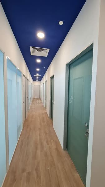 Woods Square, 8 Woodlands Square, 122 sqft, Office For Rent, by Felecia Cheong, 500175522 - Corridor - CommercialGuru.com.sg